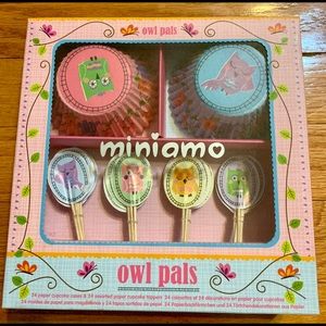 24ct OWL PALS Birthday Cupcake Paper Holder & Pick